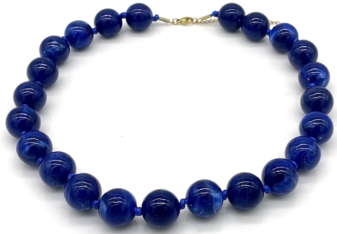 E-D10.1 N2582-017-3 Necklace with15mm  Acrylic Beads 47-55cm Blue
