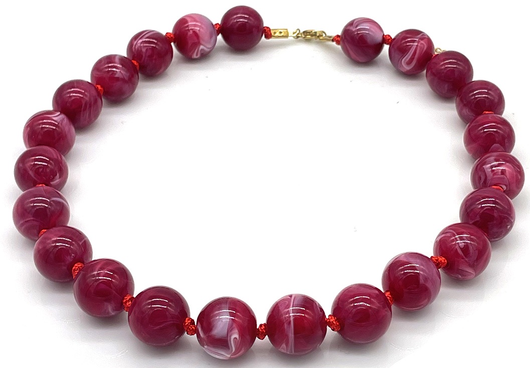 F-C12.1 N2582-017-4 Necklace with15mm  Acrylic Beads 47-55cm Purple